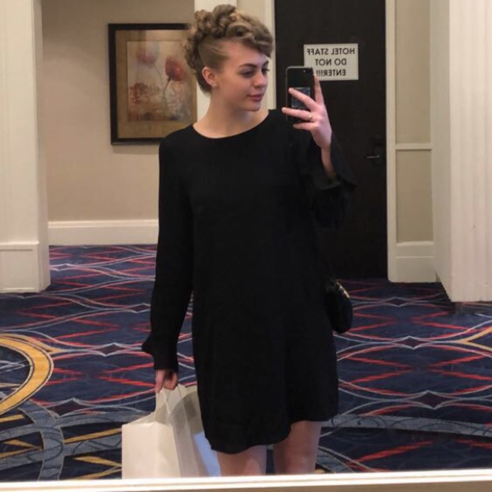 black long sleeve dress